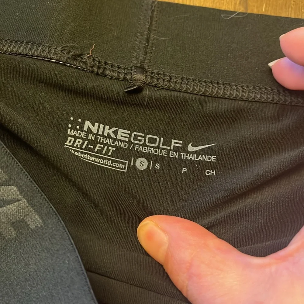 Nike golf small dri fit shirt
